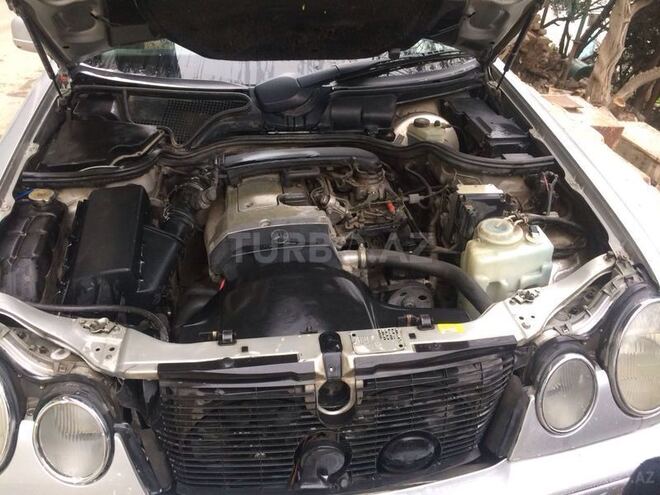 Mercedes E 200 1996, 285,000 km - 2.0 l - Bakı