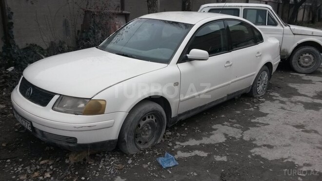 Volkswagen Passat 1998, 150,000 km - 1.8 l - Şəki