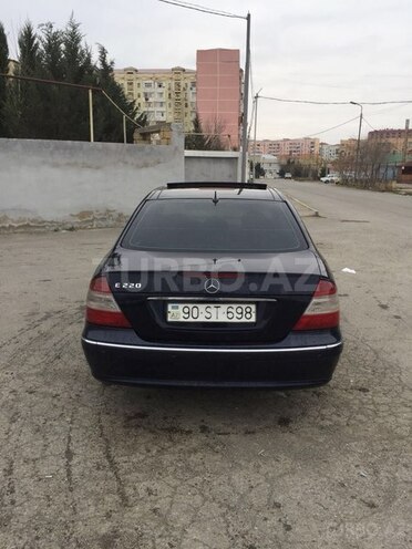 Mercedes E 220 2002, 248,000 km - 2.2 l - Sumqayıt