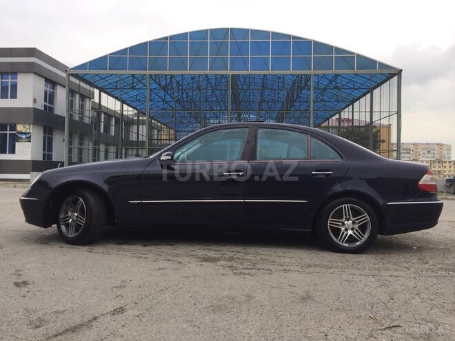 Mercedes E 220 2002, 248,000 km - 2.2 l - Sumqayıt