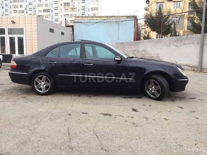 Mercedes E 220 2002, 248,000 km - 2.2 l - Sumqayıt