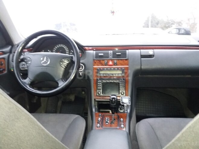 Mercedes E 240 2001, 180,000 km - 2.4 l - Bakı