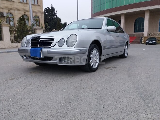 Mercedes E 240 2001, 180,000 km - 2.4 l - Bakı