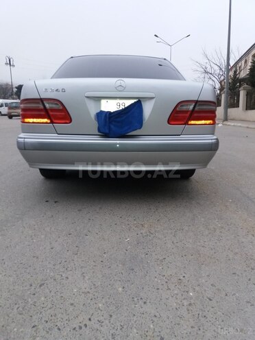 Mercedes E 240 2001, 180,000 km - 2.4 l - Bakı