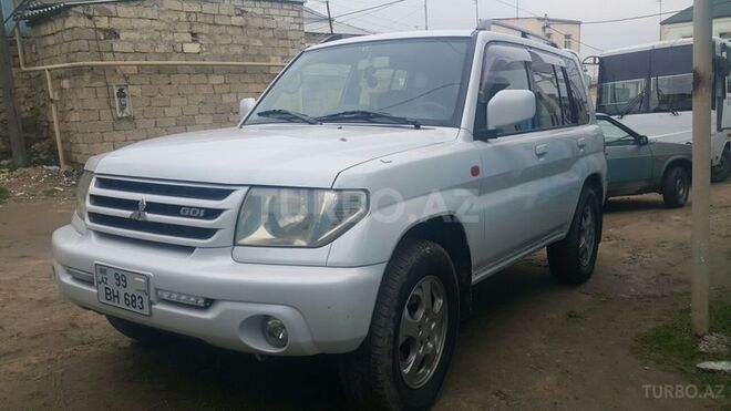 Mitsubishi Pajero io 2000, 220,000 km - 2.0 l - Bakı