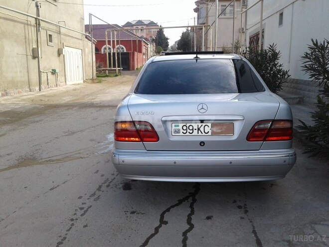 Mercedes E 200 2000, 195,231 km - 2.0 l - Bakı