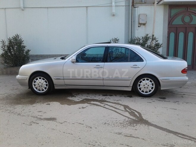 Mercedes E 200 2000, 195,231 km - 2.0 l - Bakı