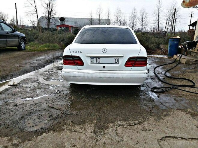 Mercedes E 240 2002, 178,000 km - 2.6 l - Bakı