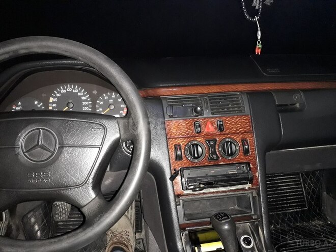 Mercedes E 200 1998, 2,500,000 km - 0.2 л - Bakı