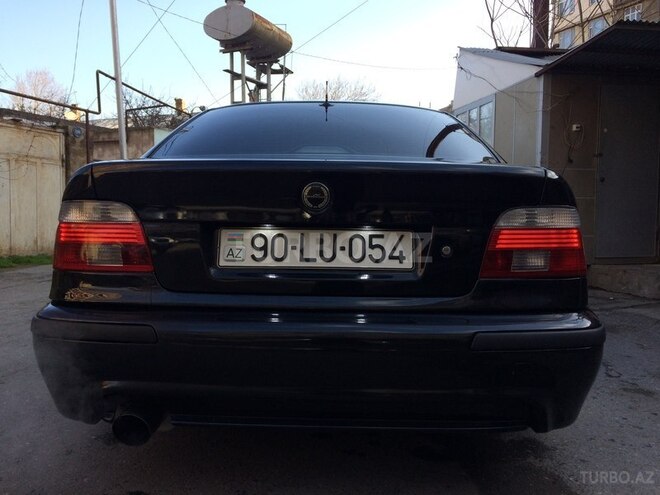 BMW 523 1999, 299,000 km - 2.5 l - Bakı