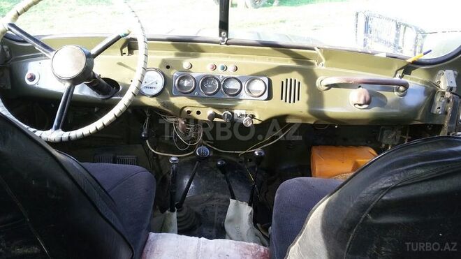 UAZ 469 1983, 140,000 km - 2.4 l - Lerik