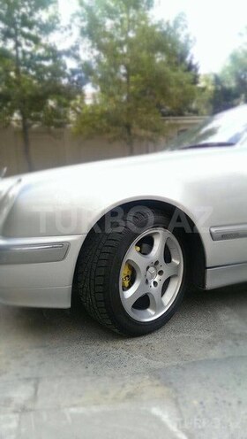 Mercedes E 220 2000, 349,000 km - 2.2 l - Ağstafa