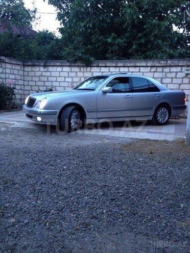 Mercedes E 220 2000, 349,000 km - 2.2 l - Ağstafa