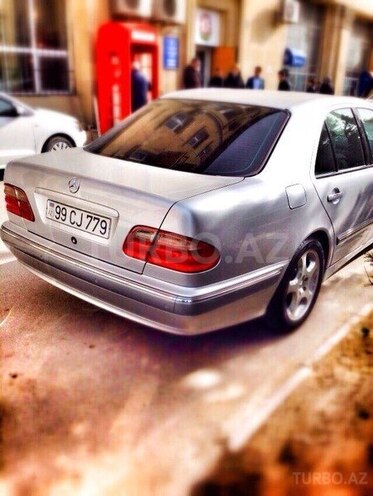Mercedes E 220 2000, 349,000 km - 2.2 l - Ağstafa