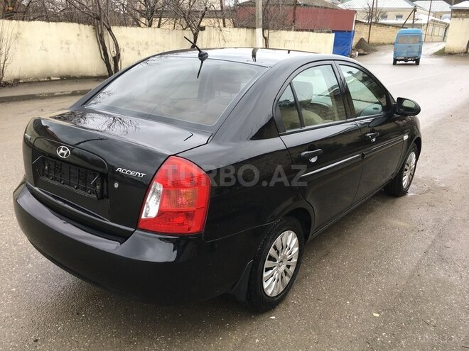 Hyundai Accent 2009, 130,000 km - 1.4 l - Quba