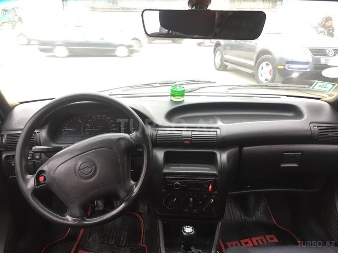 Opel Astra 1993, 358,000 km - 1.6 l - Bakı