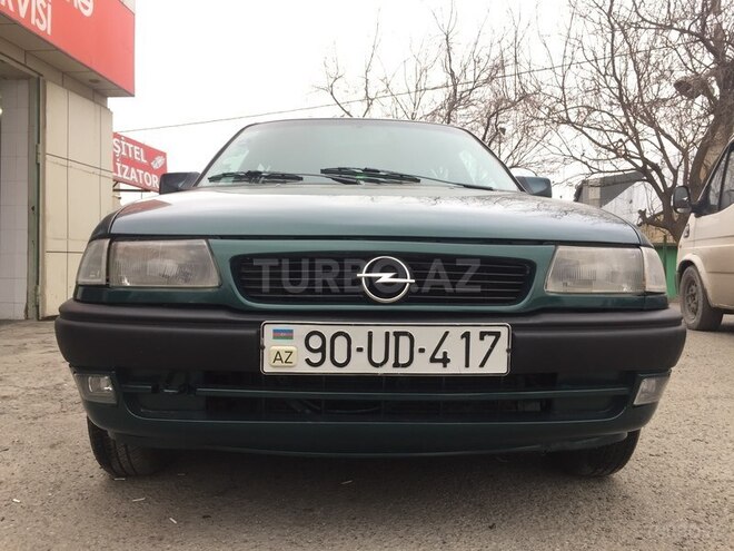 Opel Astra 1993, 358,000 km - 1.6 l - Bakı