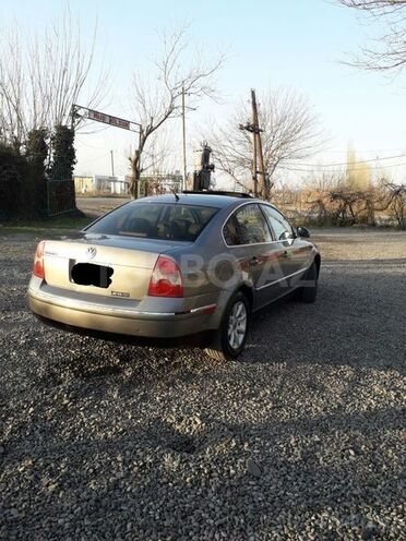 Volkswagen Passat 2004, 189,500 km - 1.8 л - Bakı