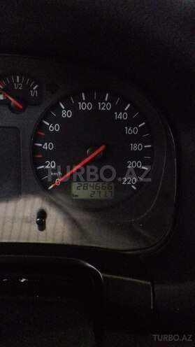 Volkswagen Golf 2000, 284,660 km - 1.4 л - Bakı
