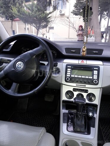Volkswagen Passat 2006, 250,000 km - 2.0 l - Bakı
