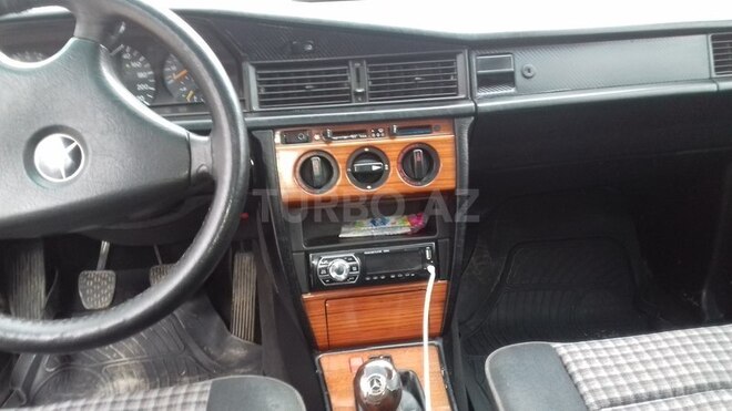 Mercedes 190 1991, 260,000 km - 2.0 l - Bakı