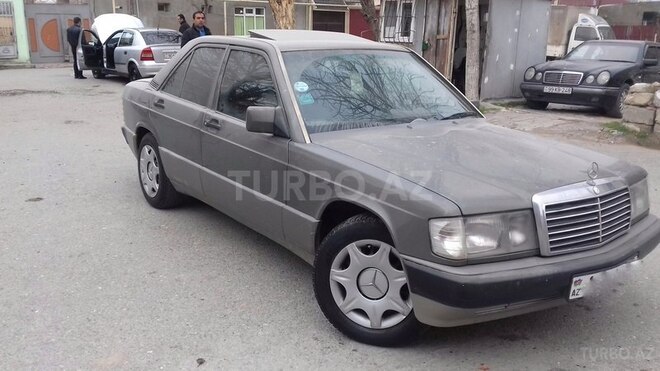 Mercedes 190 1991, 260,000 km - 2.0 l - Bakı