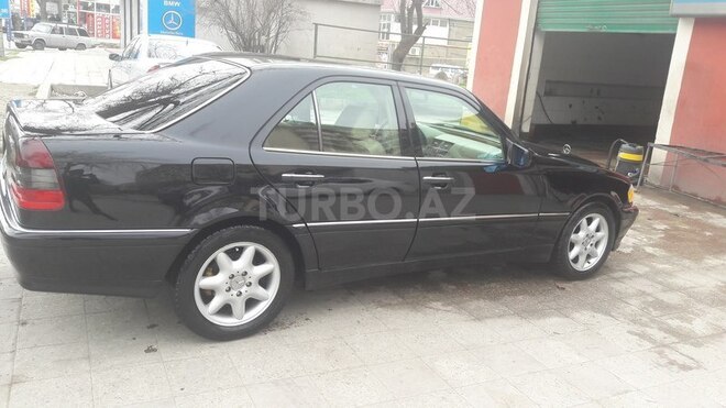 Mercedes C 230 1997, 300,000 km - 2.3 л - Bakı