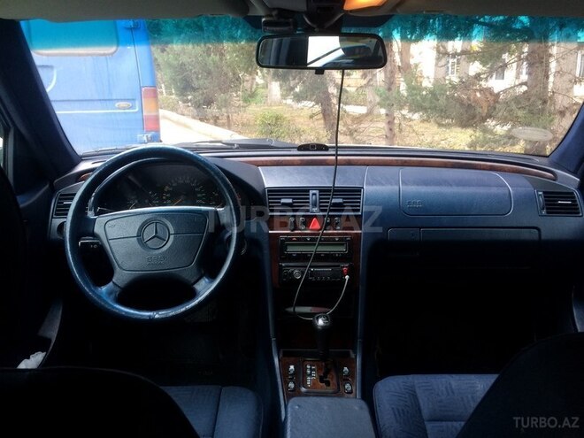 Mercedes C 220 1999, 400,000 km - 2.2 l - Yevlax