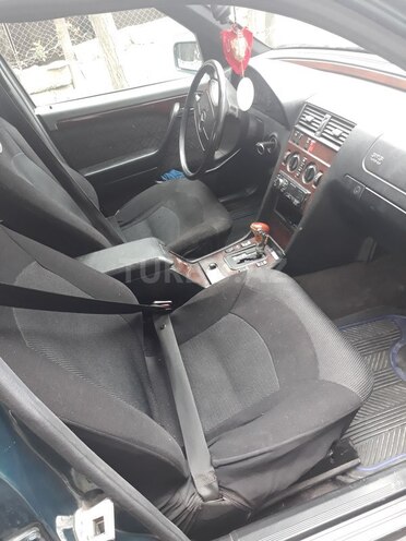 Mercedes C 200 1995, 230,509 km - 2.0 l - Şəki