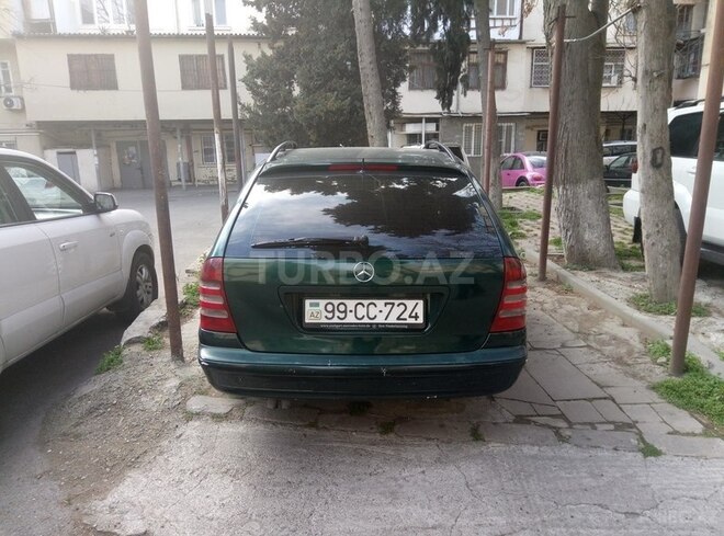 Mercedes C 220 2001, 343,000 km - 2.2 l - Bakı