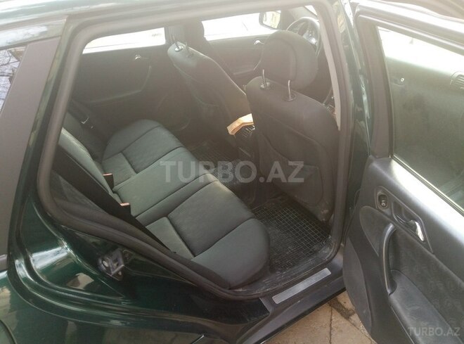 Mercedes C 220 2001, 343,000 km - 2.2 l - Bakı