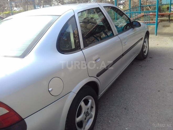Opel Vectra 1997, 270,000 km - 1.8 l - Bakı