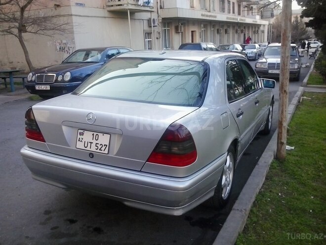 Mercedes C 230 1999, 147,000 km - 2.0 l - Bakı