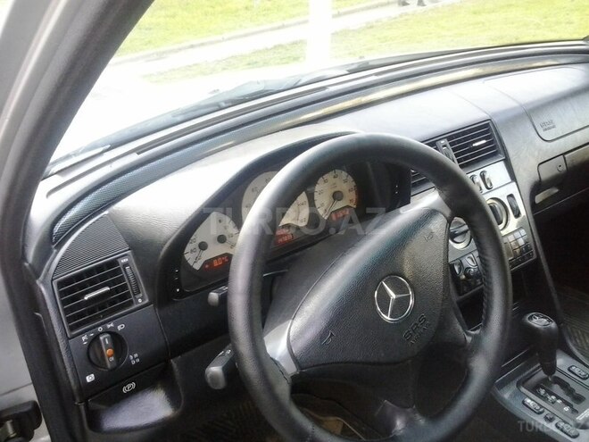 Mercedes C 230 1999, 147,000 km - 2.0 l - Bakı
