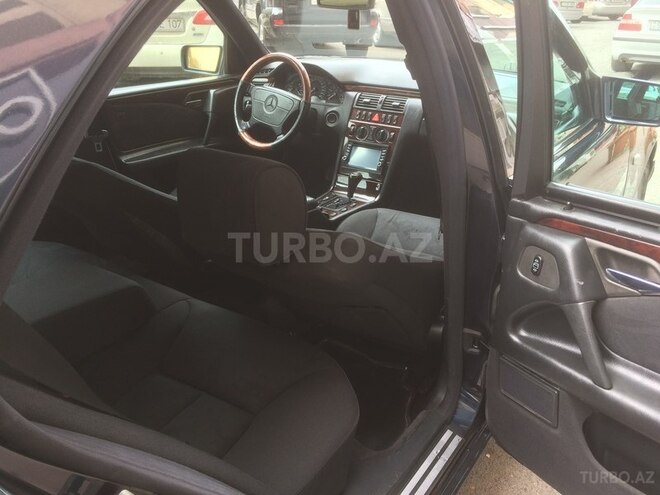 Mercedes E 280 1997, 314,000 km - 2.8 l - Bakı