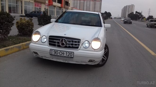 Mercedes E 220 1997, 326,000 km - 2.2 l - Bakı