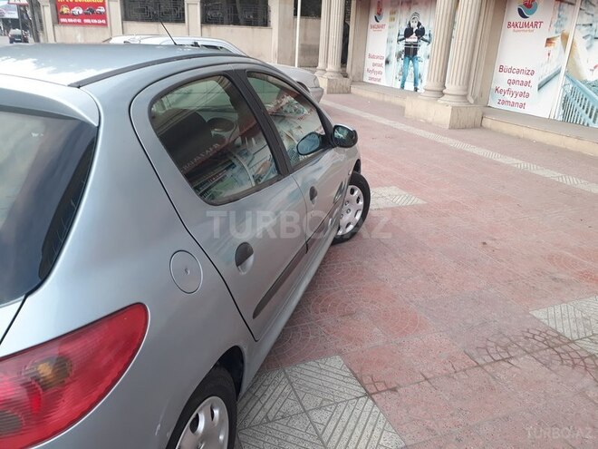 Peugeot 206 2004, 141,000 km - 1.4 l - Bakı
