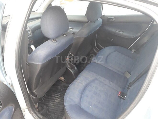 Peugeot 206 2004, 141,000 km - 1.4 l - Bakı