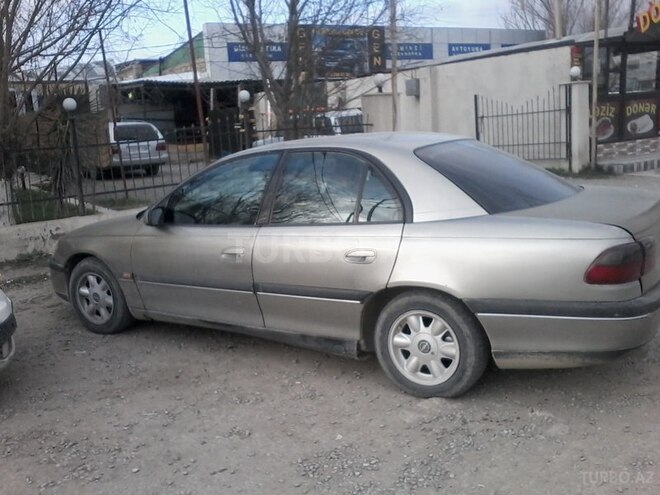 Opel Omega 1996, 296,500 km - 2.0 l - Bakı