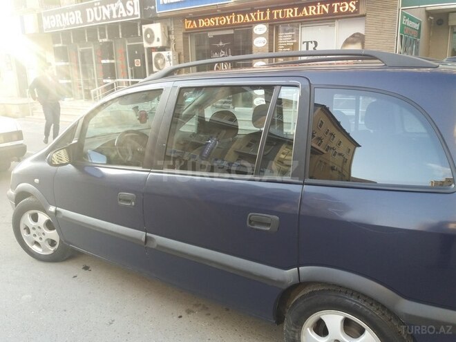 Opel Zafira 2001, 202,000 km - 2.2 л - Bakı