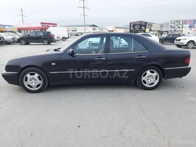 Mercedes E 240 1998, 243,000 km - 2.4 l - Bakı