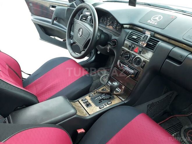 Mercedes E 240 1998, 243,000 km - 2.4 l - Bakı