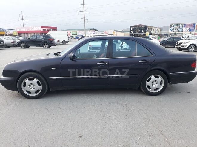 Mercedes E 240 1998, 243,000 km - 2.4 l - Bakı