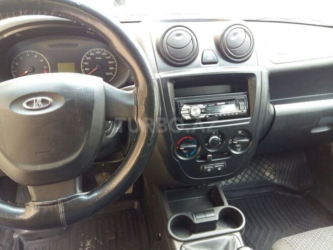 LADA (VAZ) Granta 2013, 216,000 km - 1.6 l - Salyan
