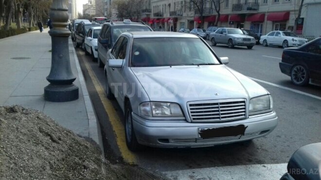 Mercedes C 180 1997, 352,000 km - 1.8 l - Bakı