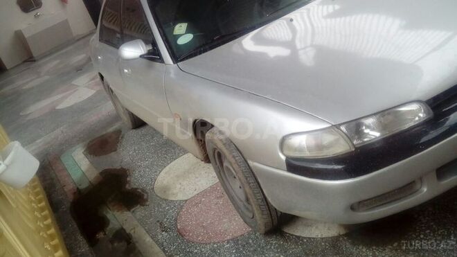 Mazda 626 1993, 250,000 km - 0.2 л - Gəncə