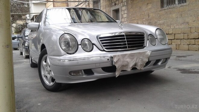 Mercedes E 220 2001, 312,821 km - 2.0 l - Bakı