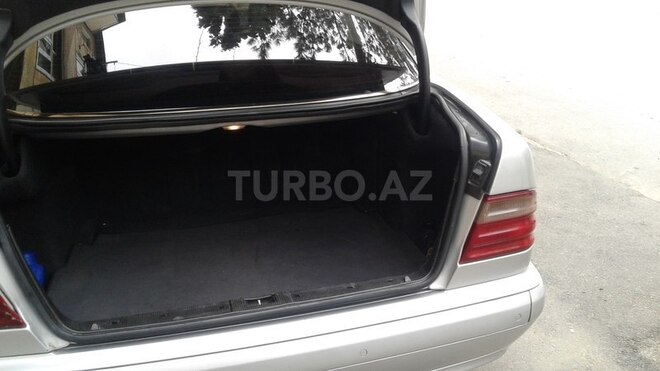 Mercedes E 220 2001, 312,821 km - 2.0 l - Bakı