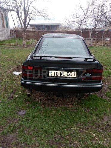 Ford  1992, 360,000 km - 2.0 l - Bərdə