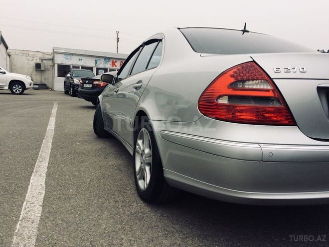 Mercedes E 270 2003, 167,408 km - 2.7 л - Bakı